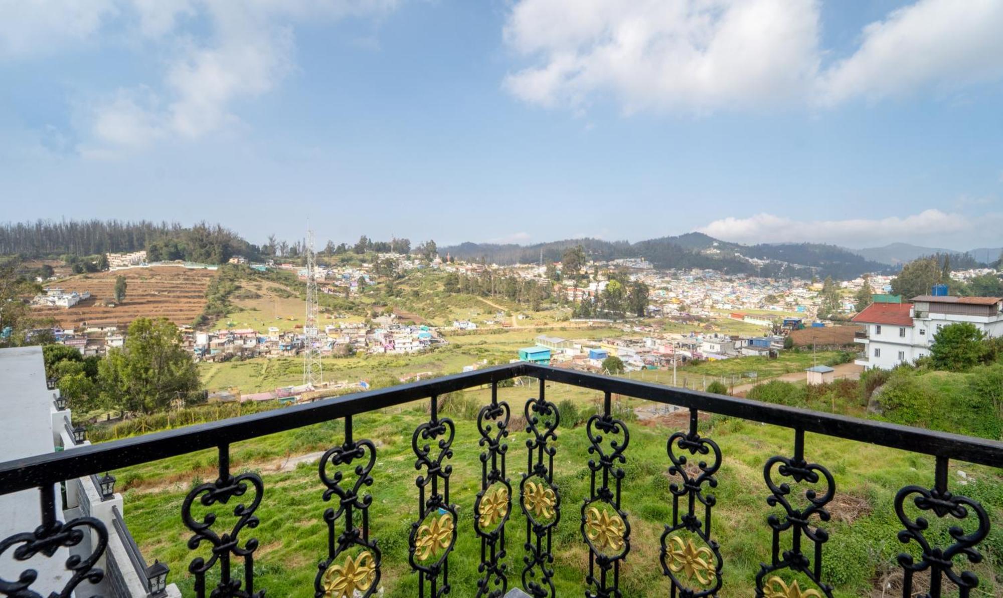 Treebo Skydale Premium Suites, 1500 Mtrs From Ooty Lake Exterior foto